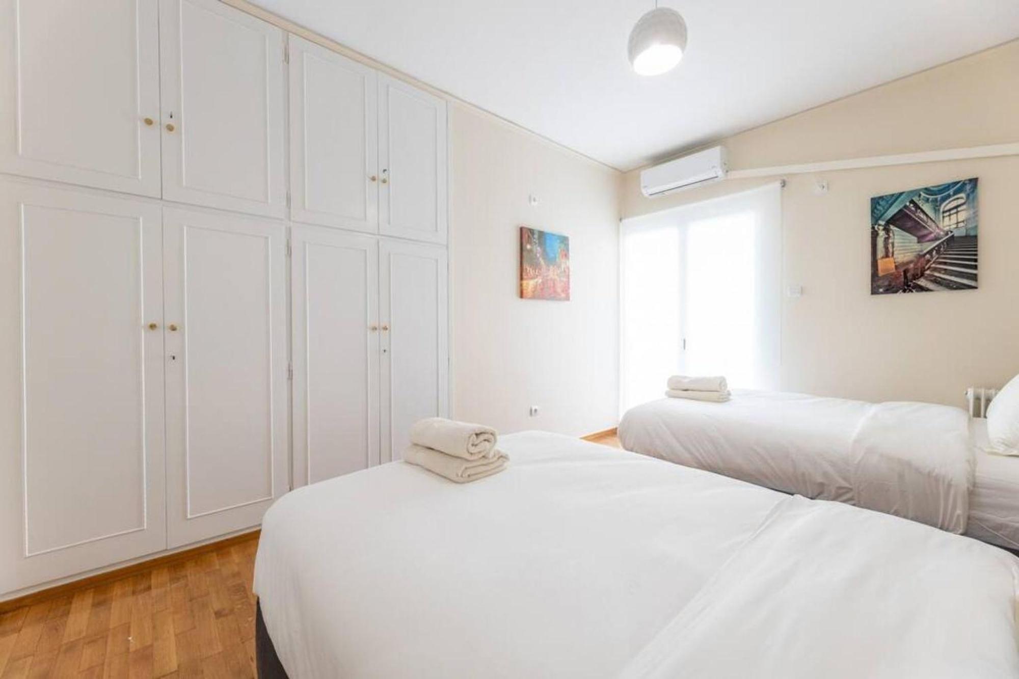 Amfitritis Family Lux Apartment At Palaio Faliro Athen Exterior foto