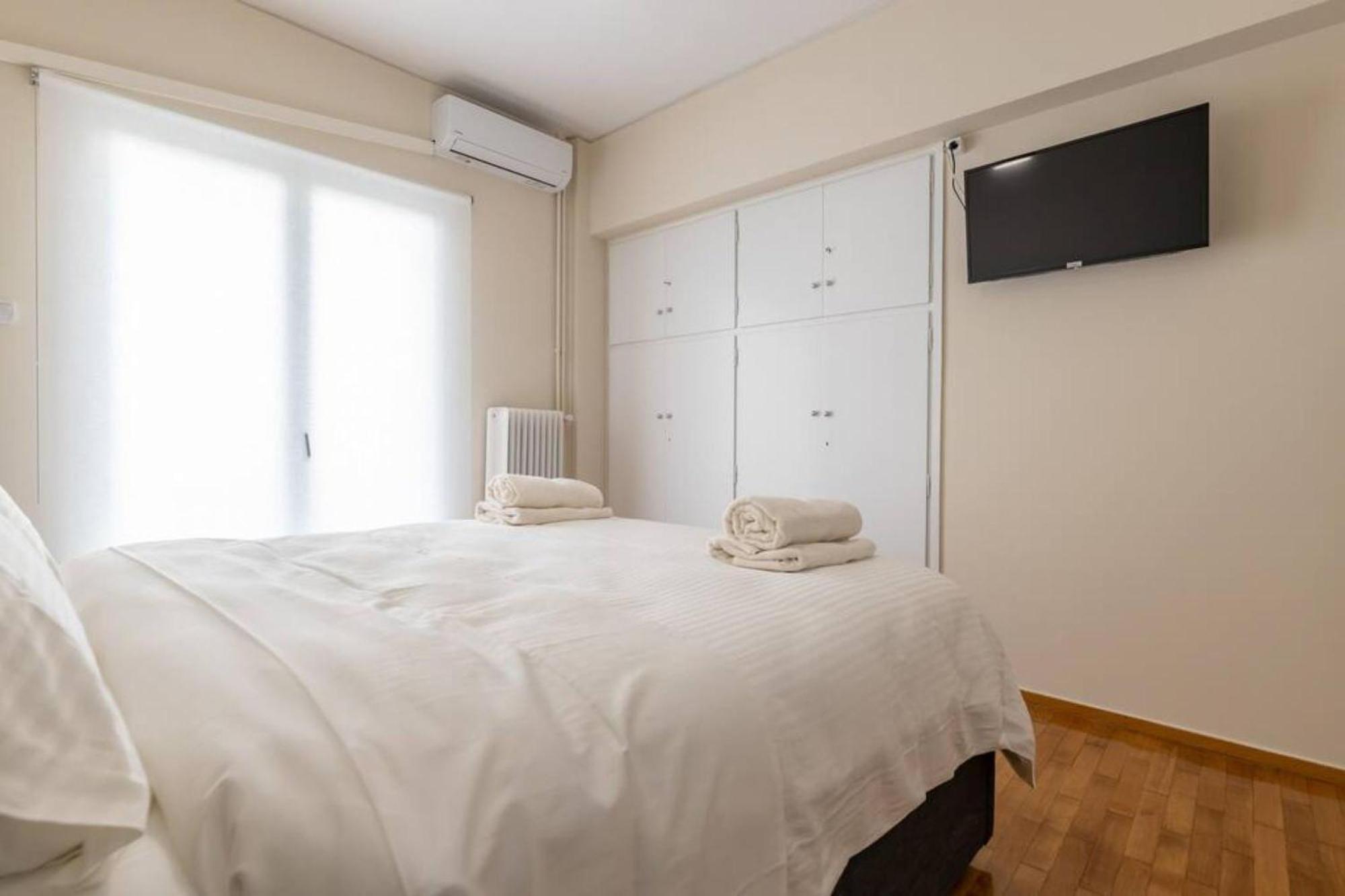 Amfitritis Family Lux Apartment At Palaio Faliro Athen Exterior foto