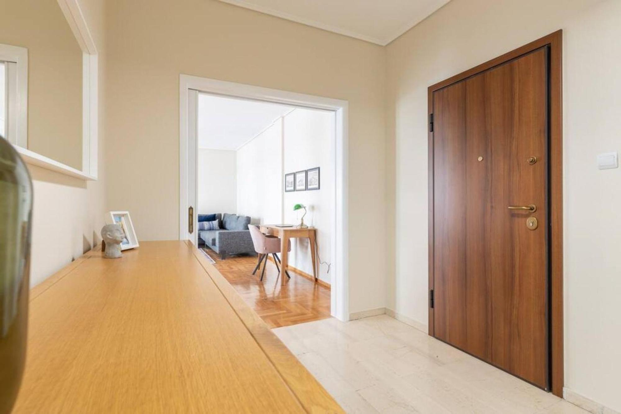 Amfitritis Family Lux Apartment At Palaio Faliro Athen Exterior foto