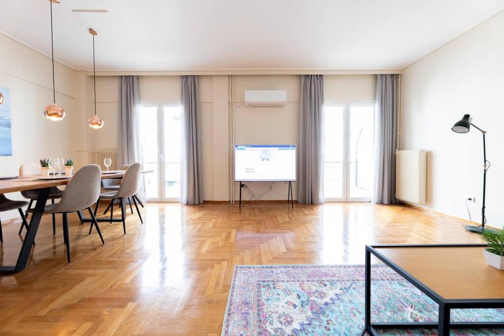Amfitritis Family Lux Apartment At Palaio Faliro Athen Exterior foto