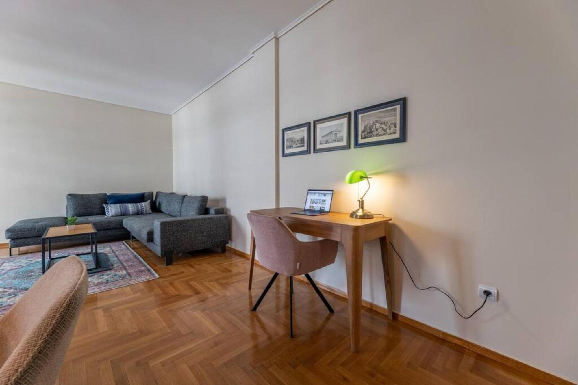 Amfitritis Family Lux Apartment At Palaio Faliro Athen Exterior foto