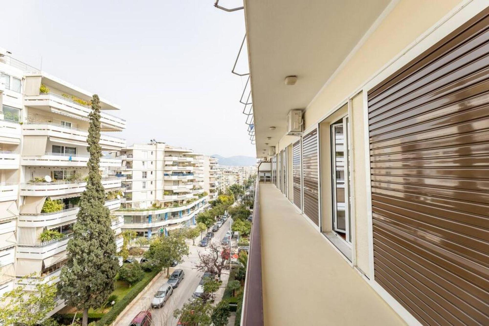Amfitritis Family Lux Apartment At Palaio Faliro Athen Exterior foto