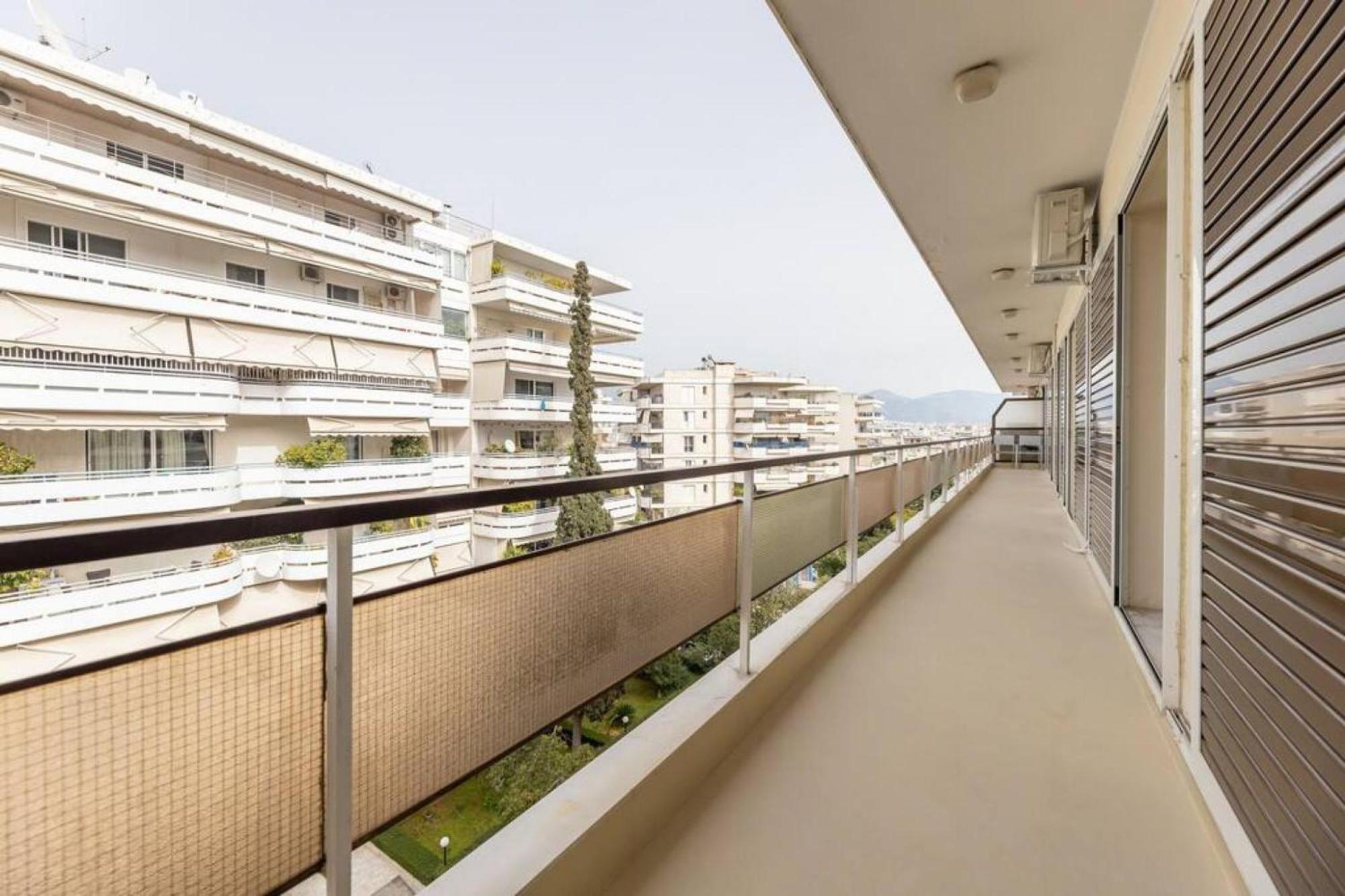 Amfitritis Family Lux Apartment At Palaio Faliro Athen Exterior foto